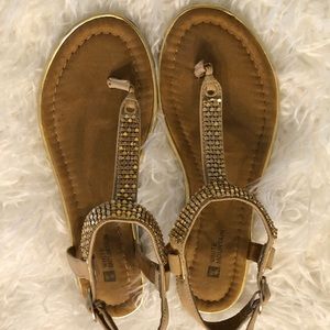 White Mountain Sandals